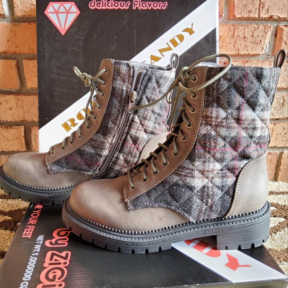 NEW! ROCK & CANDY GREY MAX FAUX LEATHER  COMBAT ANKLE BOOTS SHOES SIZE 6 M - Picture 3 of 11